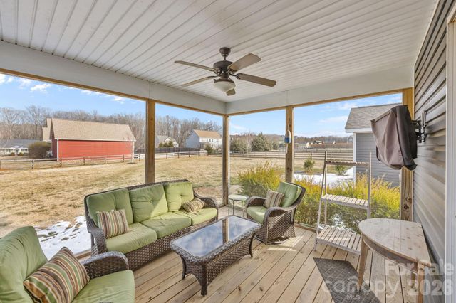 1589 Paddock Circle, Rockwell, NC 28138