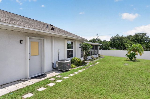 548 ROSE APPLE CIRCLE, Port Charlotte, FL 33954