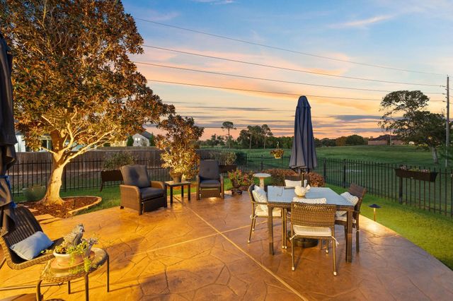 2903 Bur Oak Court, Richmond, TX 77469