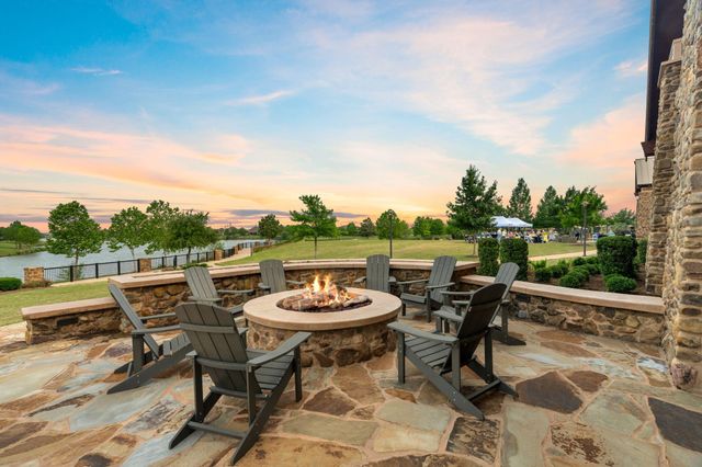 2903 Bur Oak Court, Richmond, TX 77469