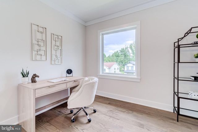 506 KINGSLEY RD SW, Vienna, VA 22180