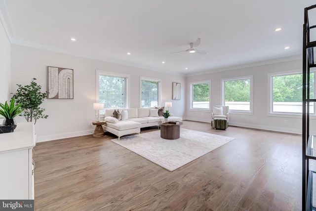 506 KINGSLEY RD SW, Vienna, VA 22180