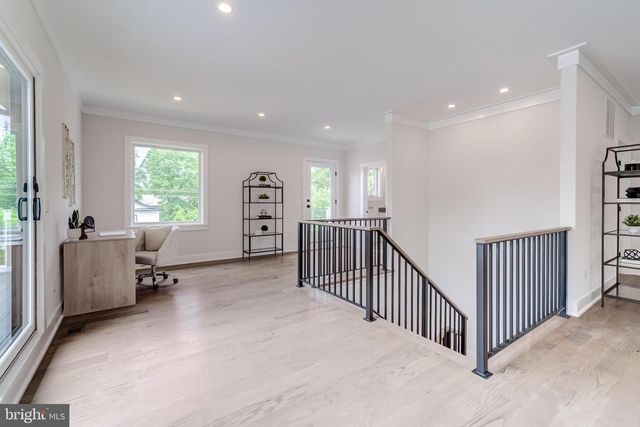 506 KINGSLEY RD SW, Vienna, VA 22180