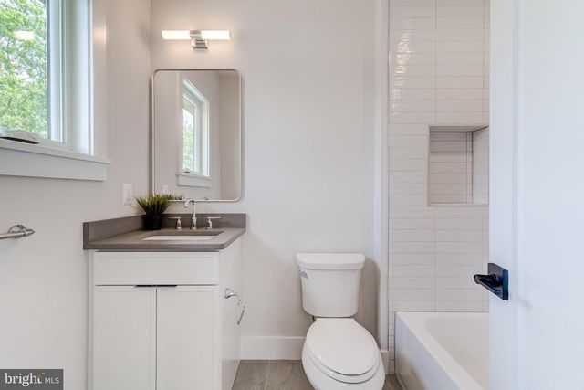 506 KINGSLEY RD SW, Vienna, VA 22180