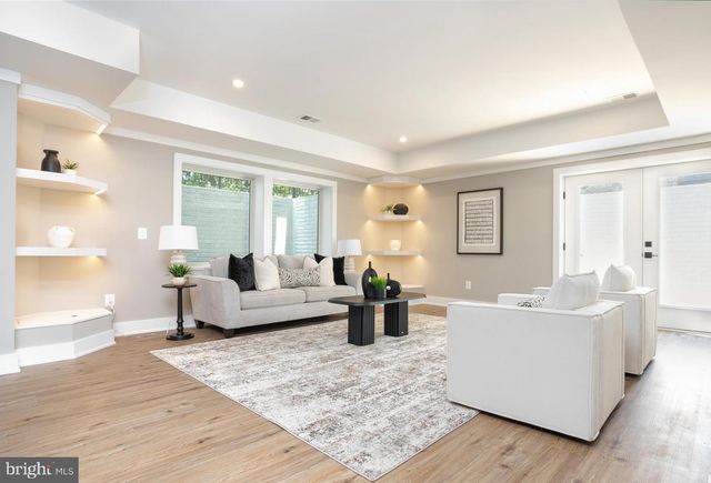 506 KINGSLEY RD SW, Vienna, VA 22180