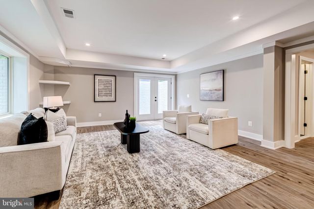 506 KINGSLEY RD SW, Vienna, VA 22180