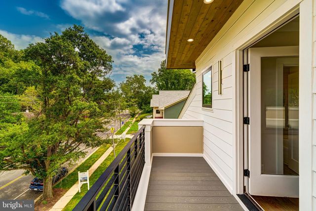 506 KINGSLEY RD SW, Vienna, VA 22180