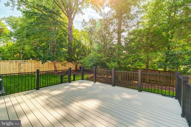 506 KINGSLEY RD SW, Vienna, VA 22180