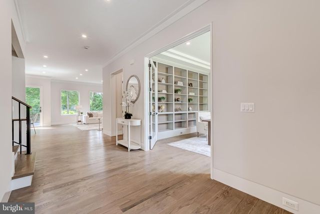 506 KINGSLEY RD SW, Vienna, VA 22180