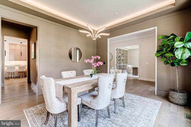 506 KINGSLEY RD SW, Vienna, VA 22180