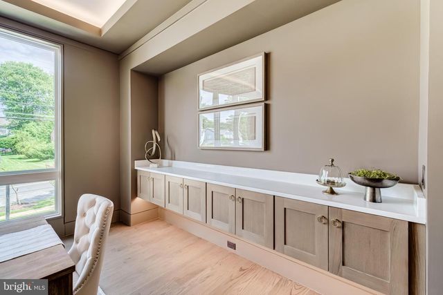 506 KINGSLEY RD SW, Vienna, VA 22180