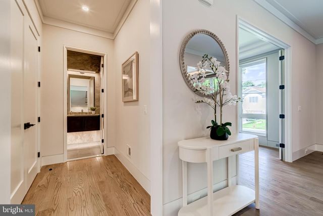 506 KINGSLEY RD SW, Vienna, VA 22180