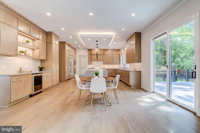 506 KINGSLEY RD SW, Vienna, VA 22180