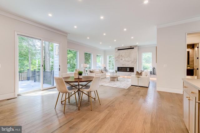 506 KINGSLEY RD SW, Vienna, VA 22180