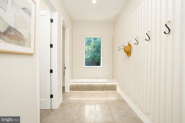 506 KINGSLEY RD SW, Vienna, VA 22180