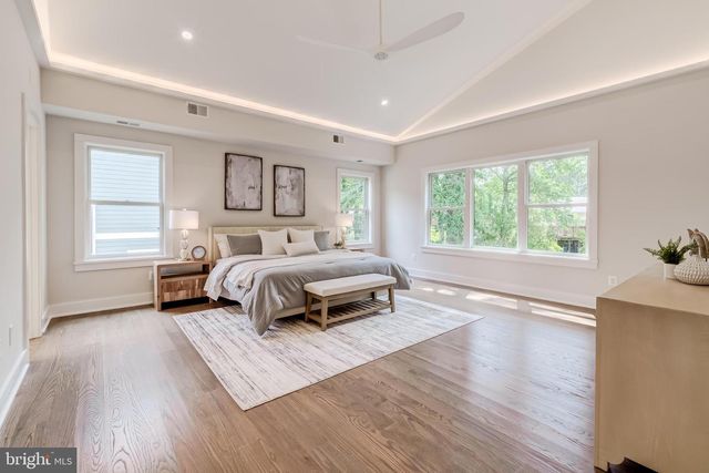 506 KINGSLEY RD SW, Vienna, VA 22180