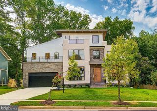 506 KINGSLEY RD SW, Vienna, VA 22180