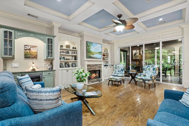 20 Driftwood Ct W, Bluffton, SC 29910