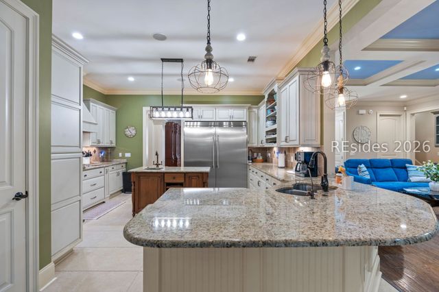 20 Driftwood Ct W, Bluffton, SC 29910