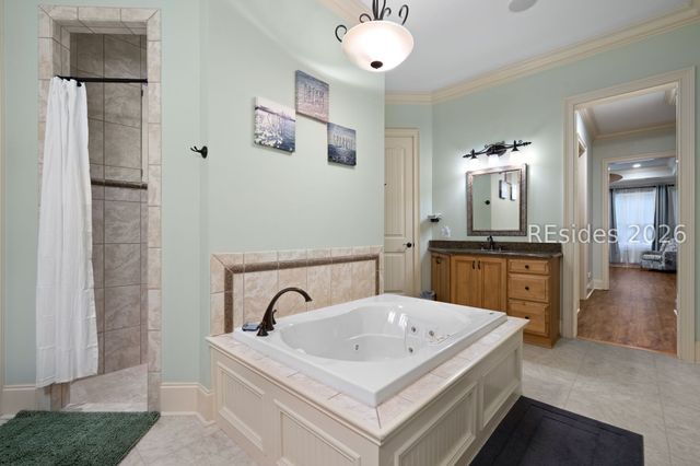 20 Driftwood Ct W, Bluffton, SC 29910