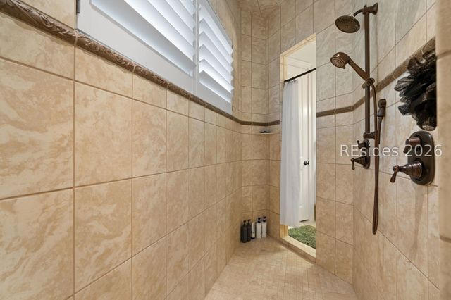 20 Driftwood Ct W, Bluffton, SC 29910