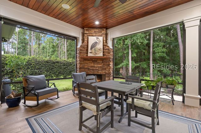 20 Driftwood Ct W, Bluffton, SC 29910