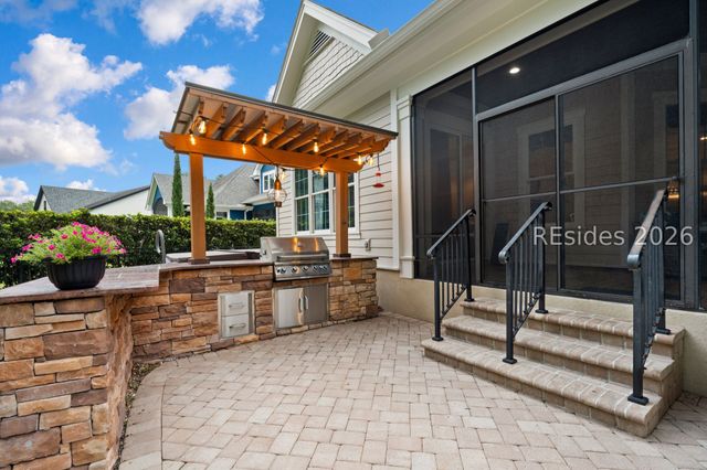 20 Driftwood Ct W, Bluffton, SC 29910