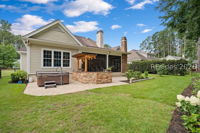 20 Driftwood Ct W, Bluffton, SC 29910