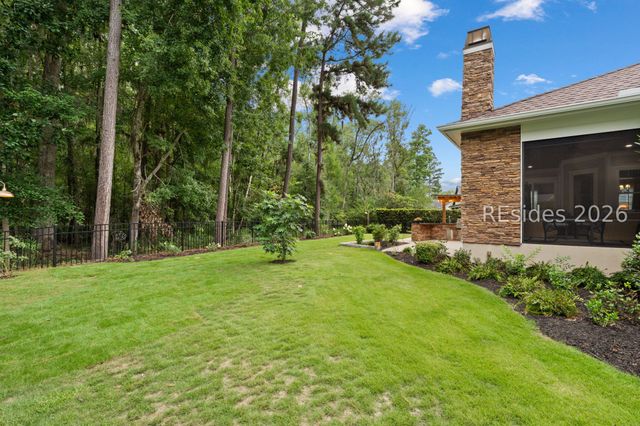 20 Driftwood Ct W, Bluffton, SC 29910