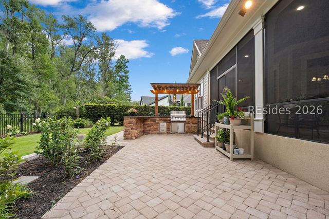20 Driftwood Ct W, Bluffton, SC 29910