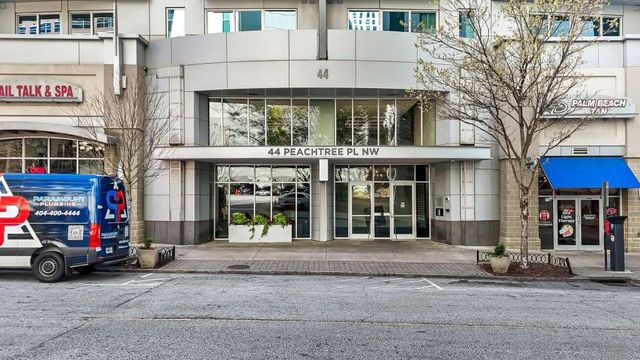 44 Peachtree Place NW 525, Atlanta, GA 30309