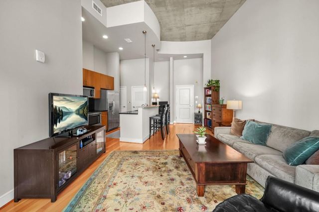 44 Peachtree Place NW 525, Atlanta, GA 30309