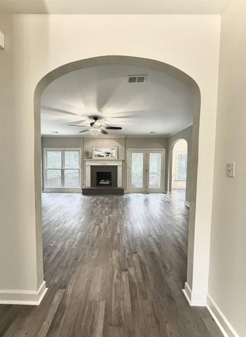 756 CRESTOVER DR, Collierville, TN 38017