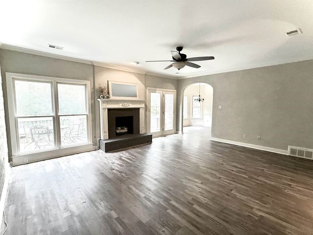 756 CRESTOVER DR, Collierville, TN 38017