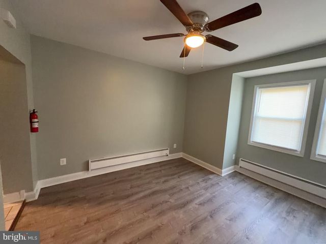 122 MAIN ST, Darby, PA 19023
