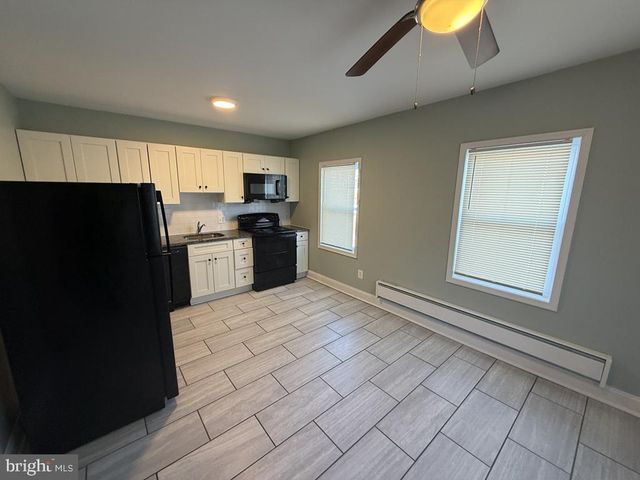 122 MAIN ST, Darby, PA 19023