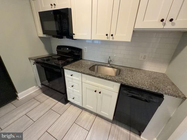 122 MAIN ST, Darby, PA 19023