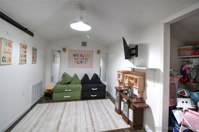 16920 Stone Briar, Kingston, OK 73439