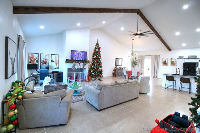 16920 Stone Briar, Kingston, OK 73439