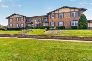 11999 Villa Dorado Drive F, Unincorporated, MO 63146