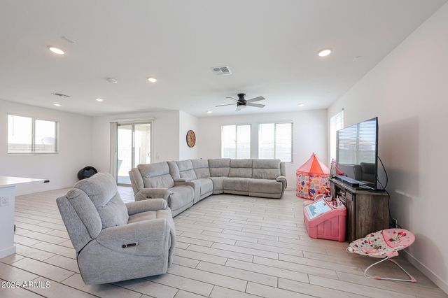 3361 S 179TH Drive, Goodyear, AZ 85338