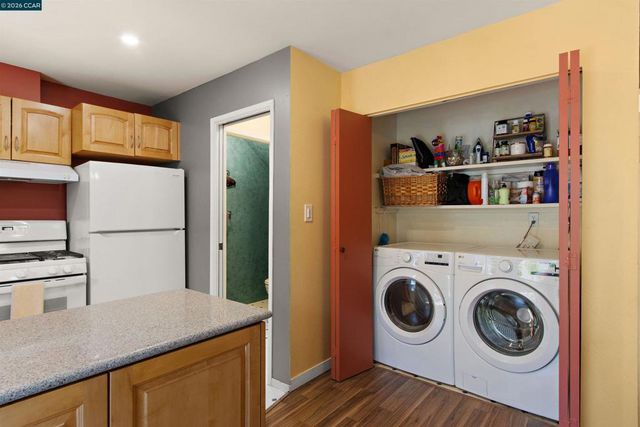 234 Park Ln, Richmond, CA 94803
