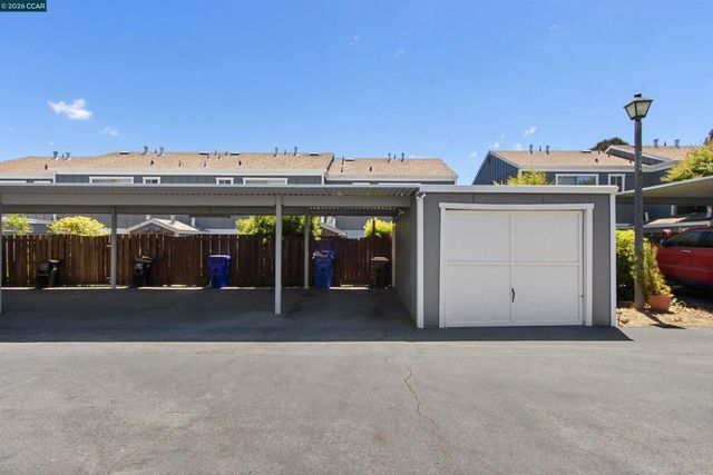 234 Park Ln, Richmond, CA 94803