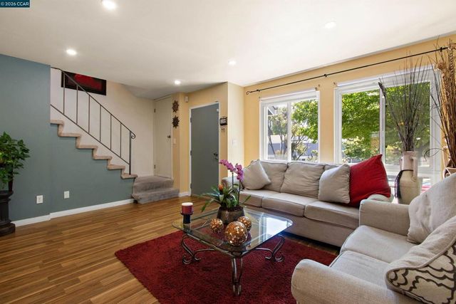234 Park Ln, Richmond, CA 94803