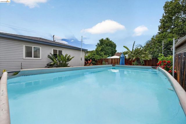 218 W Madill St, Antioch, CA 94509