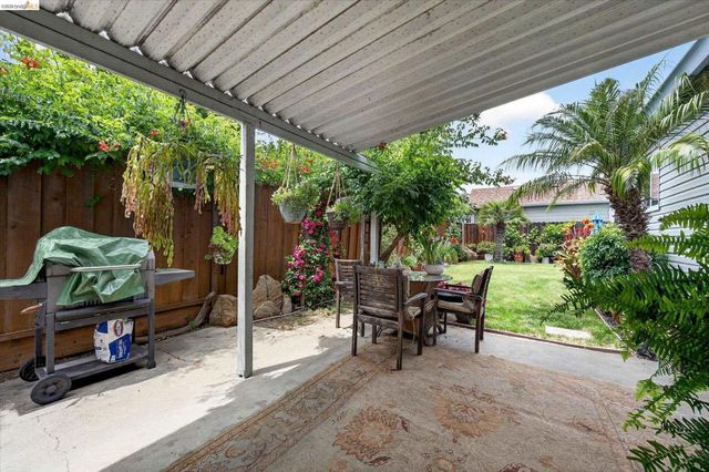 218 W Madill St, Antioch, CA 94509