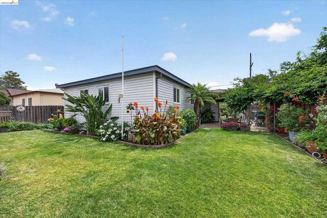 218 W Madill St, Antioch, CA 94509