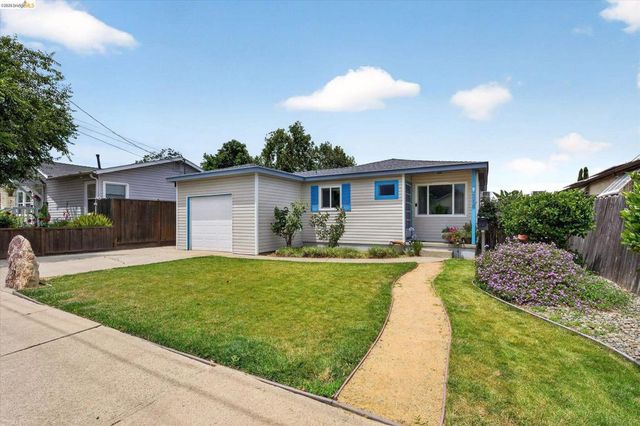 218 W Madill St, Antioch, CA 94509