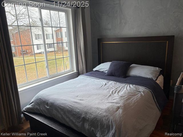 433 Fox Hills Drive 5, Bloomfield Hills, MI 48304