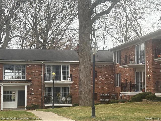 433 Fox Hills Drive 5, Bloomfield Hills, MI 48304